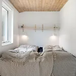 Holiday home Donka - 25m From The Sea By Interhome *