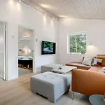 Holiday home Donka - 25m From The Sea By Interhome *