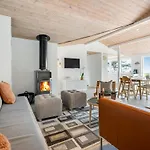 Donka - 25m From The Sea By Interhome *