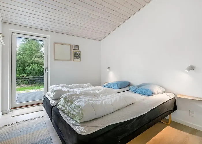 Donka - 25m From The Sea By Interhome 펜션 *